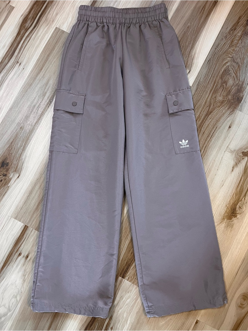 Adidas Originals Womens XS Wide Leg Woven Cargo Pants Trace Brown Mauve JD1530